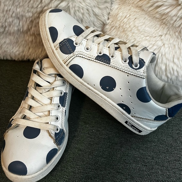 Blue and White polka dot sneakers | 7.5 | - Picture 1 of 4